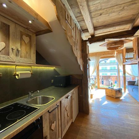 Calore Di Una Casa Di Montagna Campitello di Fassa Extérieur photo