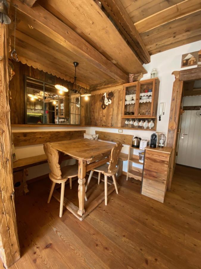 Calore Di Una Casa Di Montagna Campitello di Fassa Extérieur photo