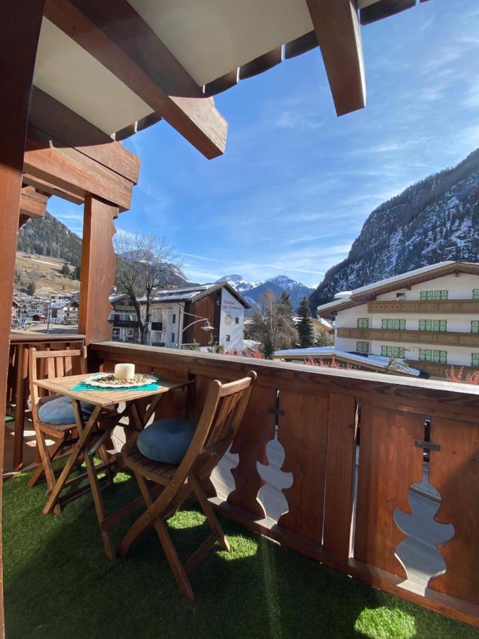 Calore Di Una Casa Di Montagna Campitello di Fassa Extérieur photo