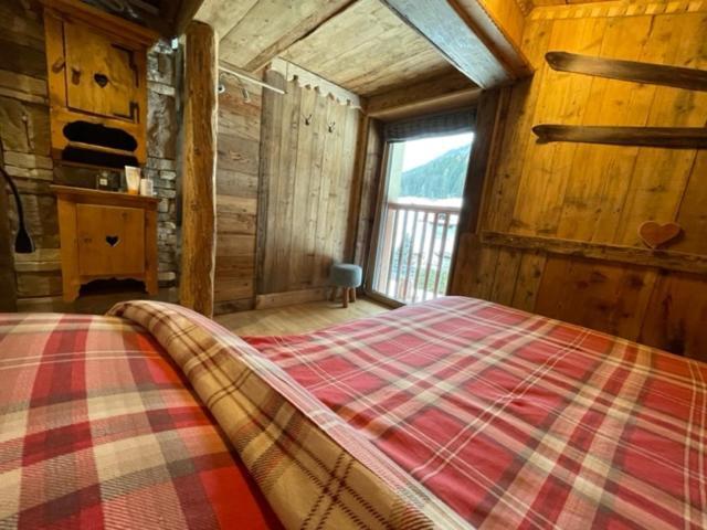 Calore Di Una Casa Di Montagna Campitello di Fassa Extérieur photo